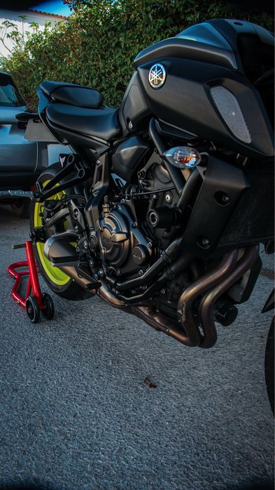 Yamaha MT-07 (55kW) Night Fluo 2018 - 5500km