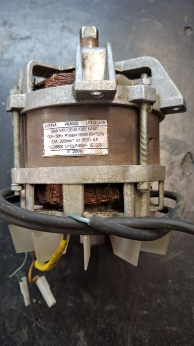 Jednofazowy silnik indukcyjny 1300W.