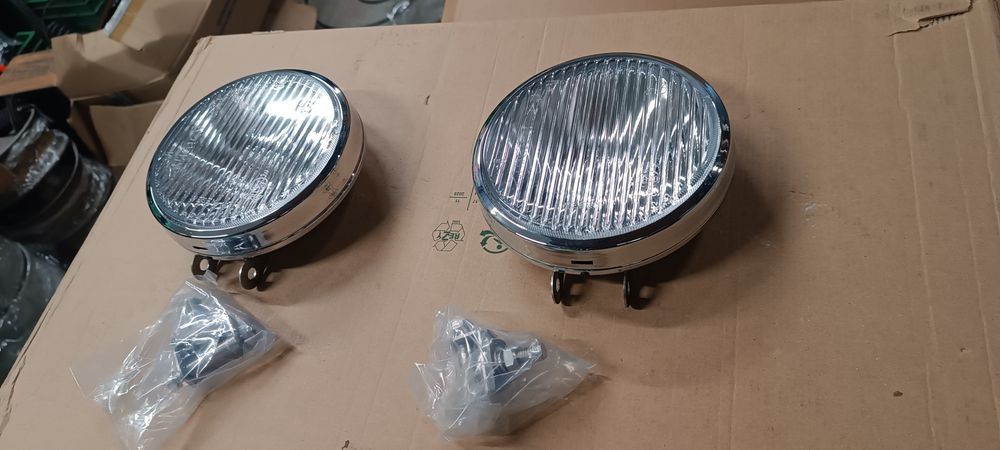 Fiat 126p 125p polonez halogeny chromowane Wesem nowe oryginalne