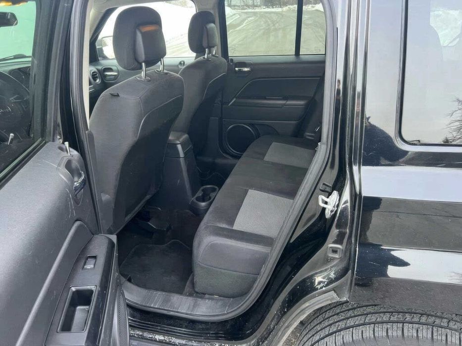 Jeep Patriot Latitude      2014