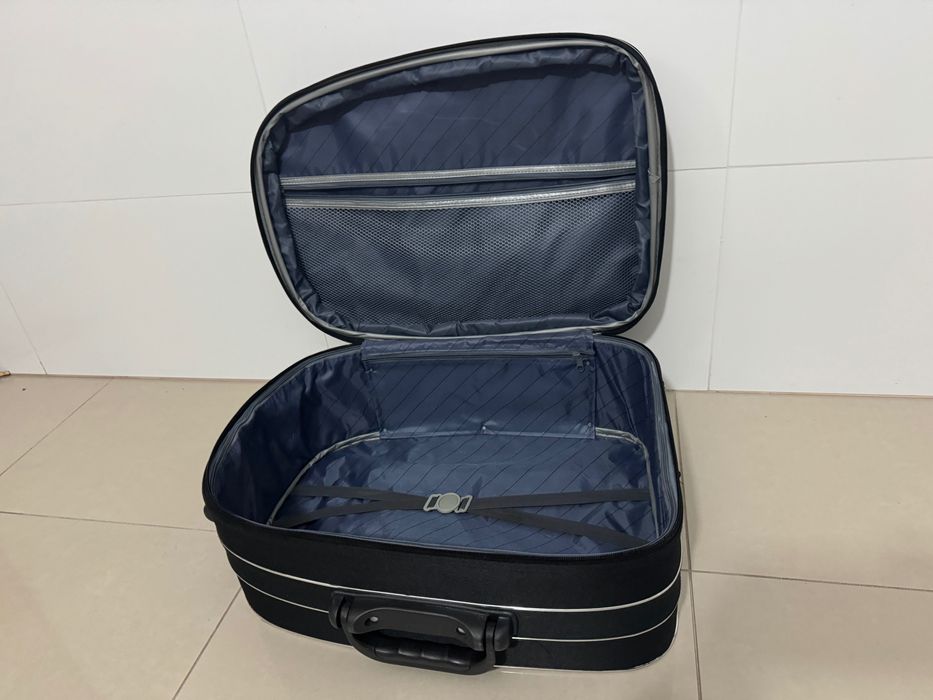 Mala viagem rigida