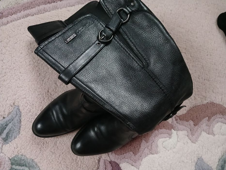 Подарю! Кожаные сапоги сапожки Tamaris р.37