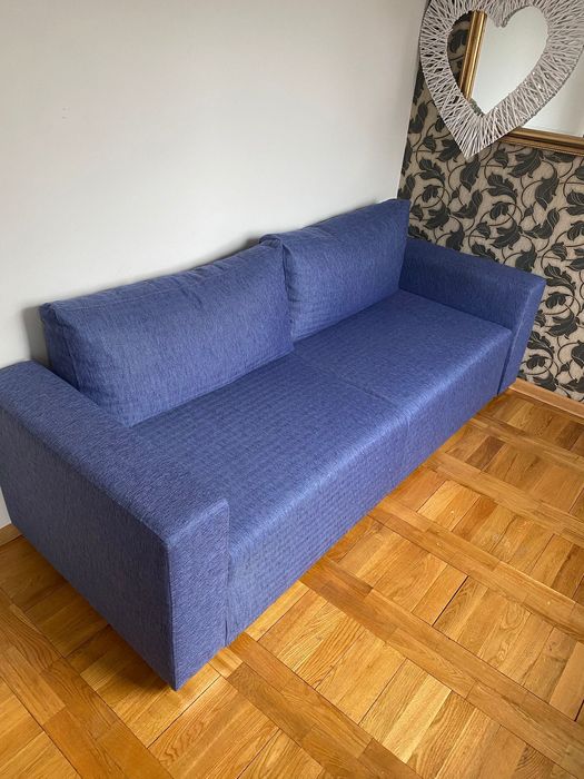 Kanapa z pojemnikiem na pościel