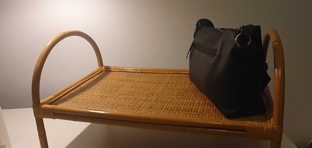 Mesa de apoio de bambu