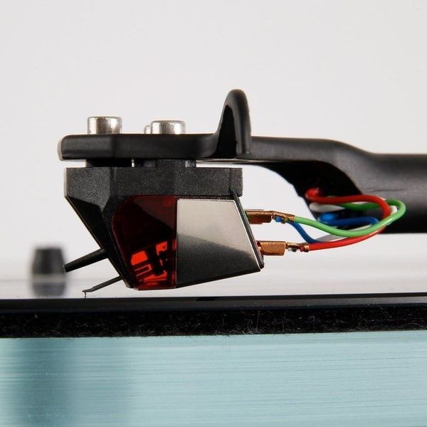 Rega Planar 6 gira-discos