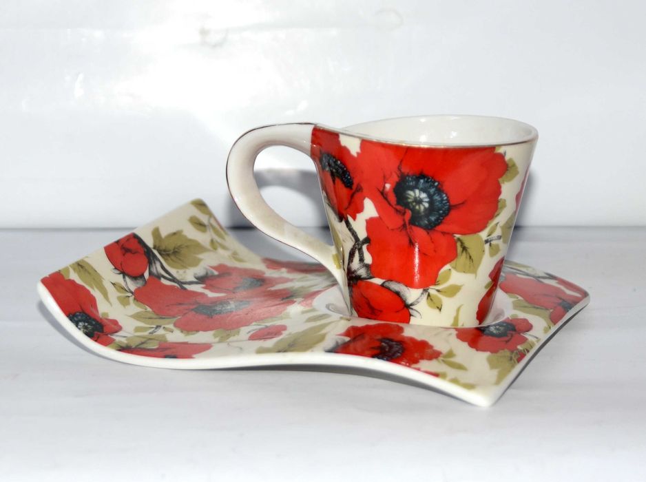 Porcelanowa filiżanka ze spodkiem Staffordshire England maki vintage zestaw sygnowany