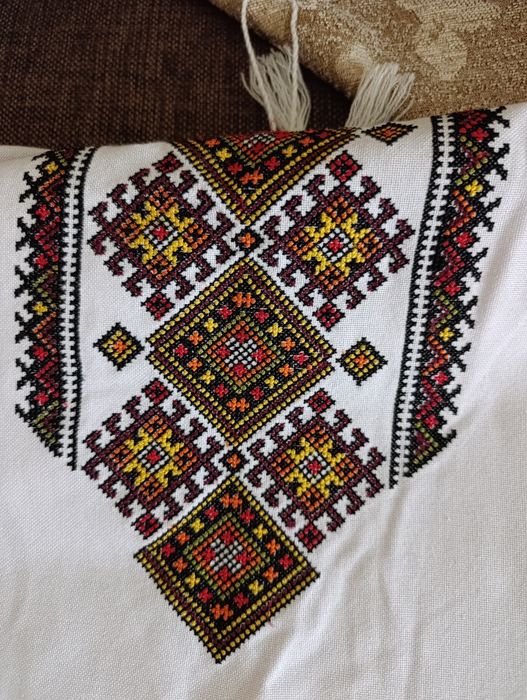 сорочка вишита s/m розмір 42,44,46