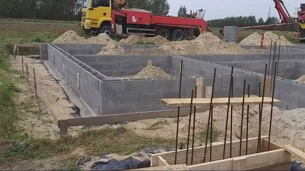 fundamenty  ławy stopy płyty fundamentowe murowanie żelbety  elewacje