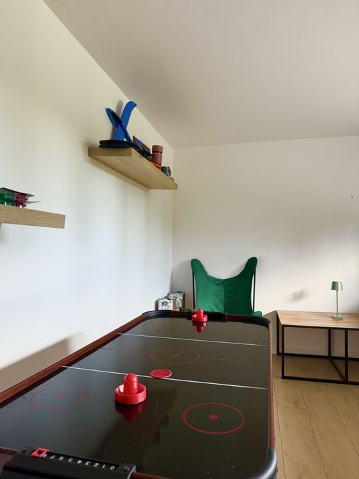 Wynajem domków pod Krakowem: jacuzzi, biliard, sala kinowa, las, góry