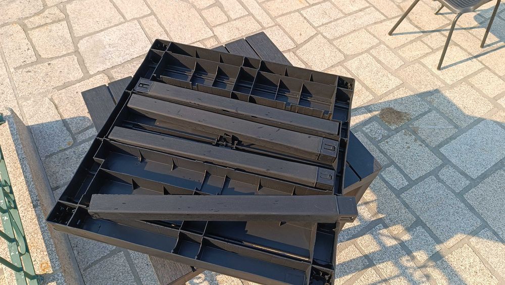 Mesas e cadeiras de jardim