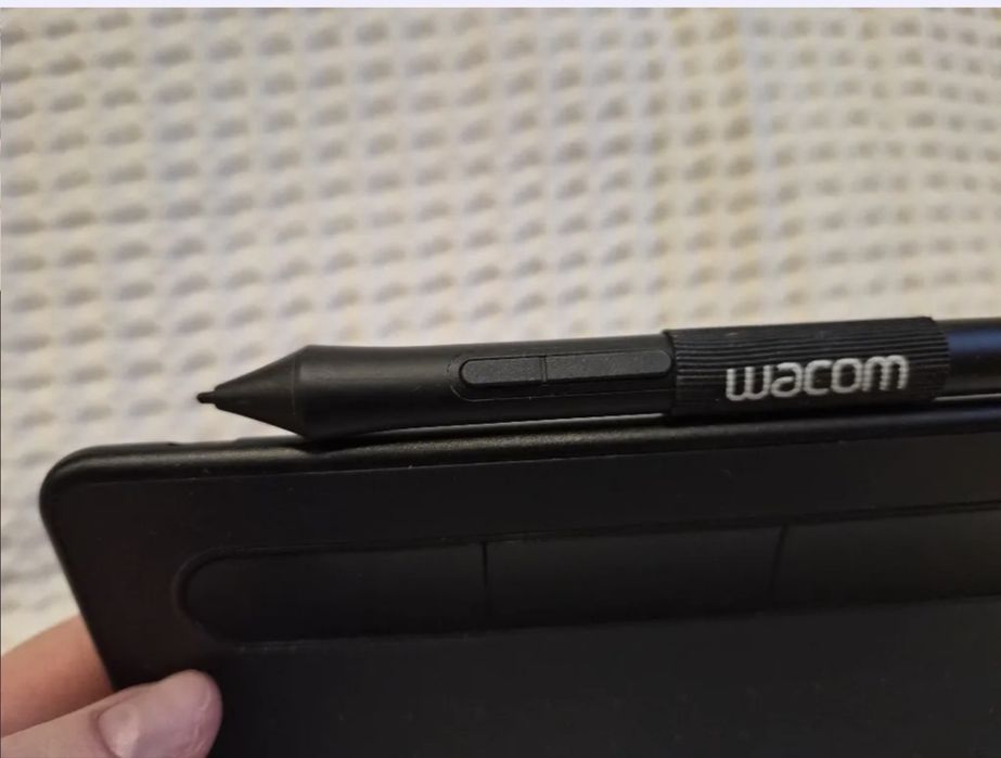 Графічний планшет Wacom Intuos S Black у хорошому стані