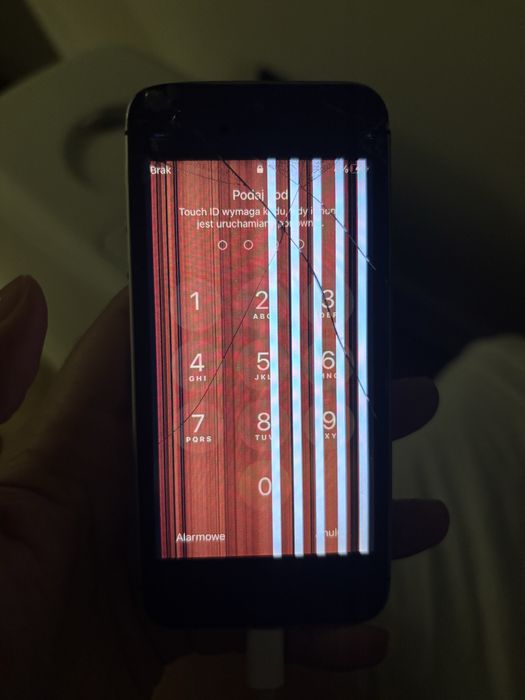 Iphone se uszkodzone