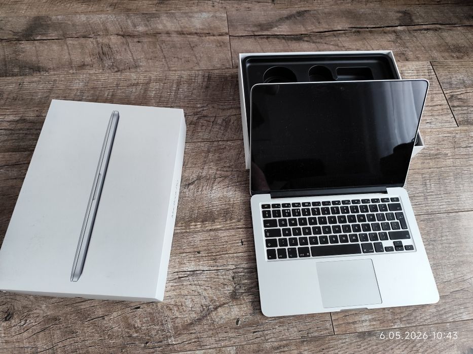 MacBook pro model a1502