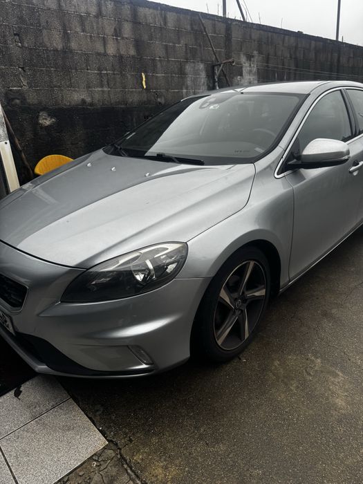 Volvo V40 R-Design 2013