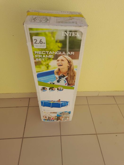 Piscina intex como nova