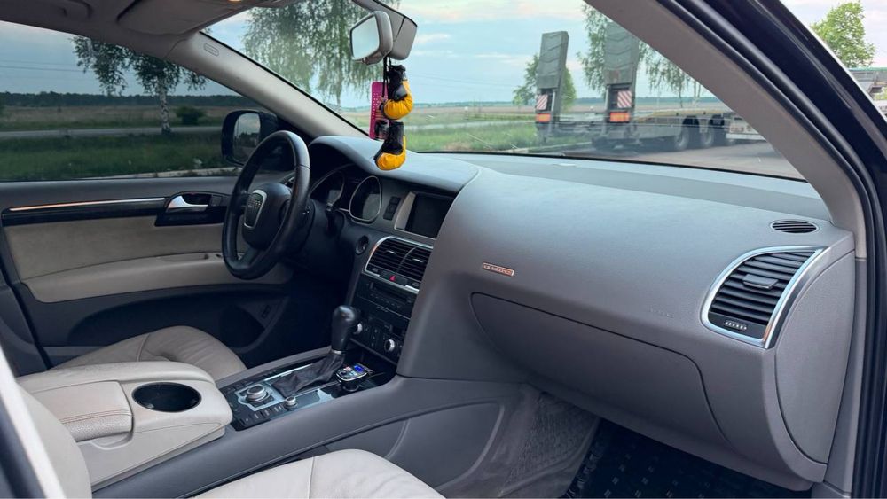 Продам Audi Q7 3.0 дизель, Quattro