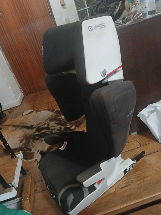 Cadeira desportiva de criança pra carro