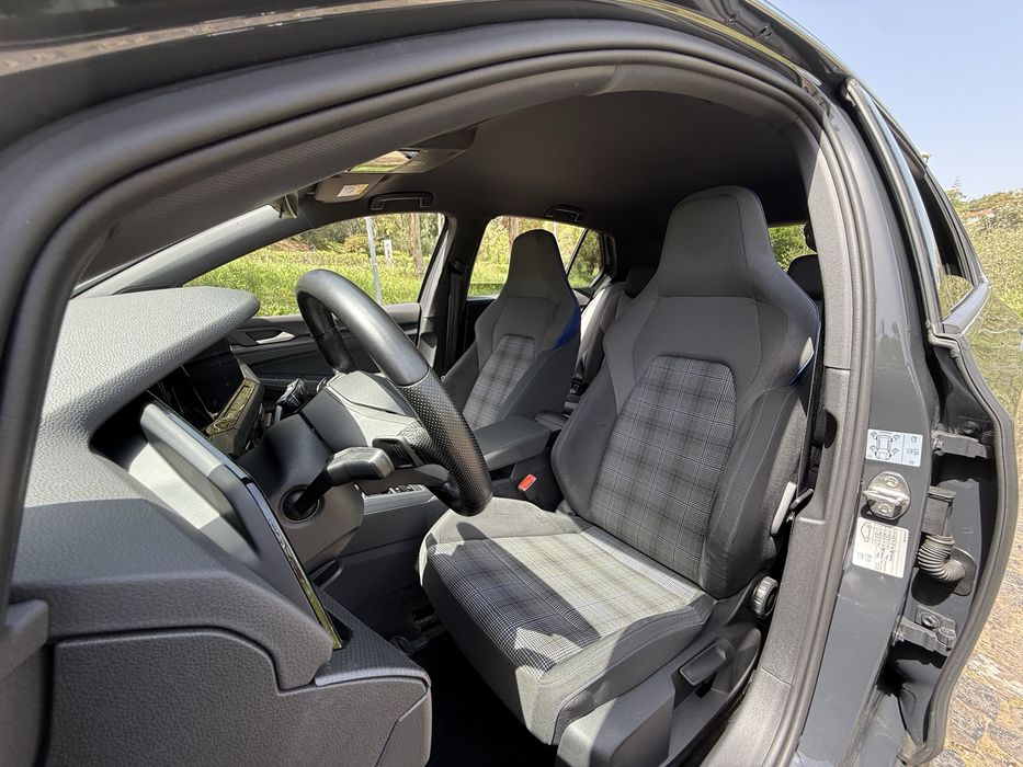 Golf 8 GTE Híbrido Plug-in *Iva dedutível