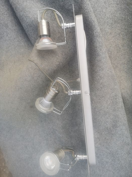 Lampa Listwa 3 lampki regulowane sprawne Lampa szynowa