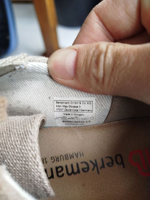 Продам жіночі ортопедичні кросівки