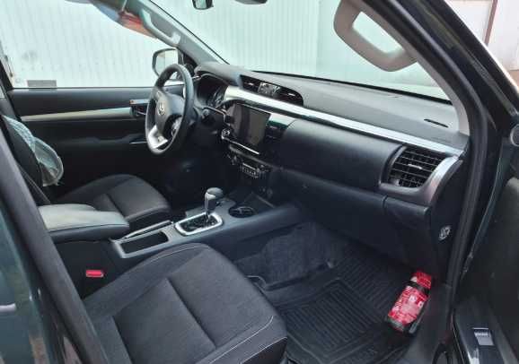 Разборка TOYOTA HILUX  бампер двері дзеркала фари крила Шрот