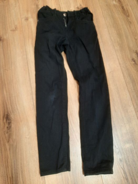 Spodnie eleganckie slim 158
