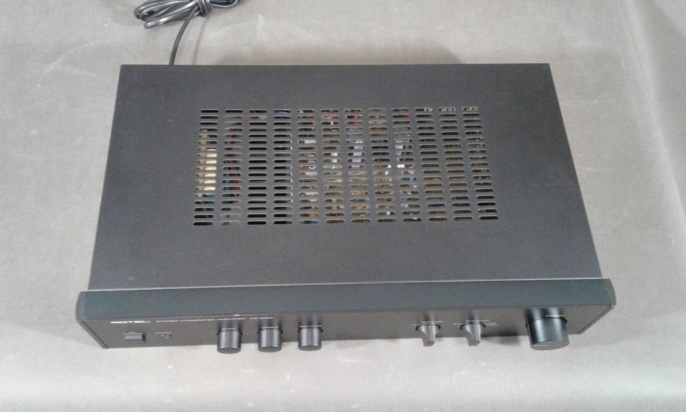 ROTEL RA-810A,wzmacniacz stereo