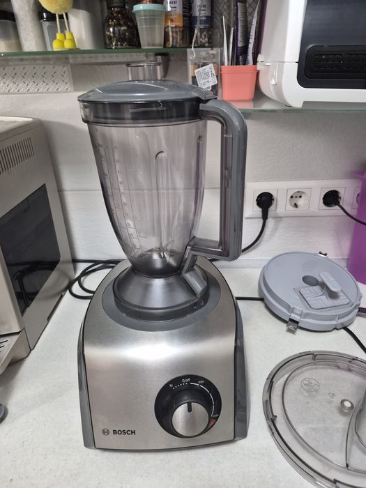 Продаи кух комбайн BOSCH MCM68885. Бу в гарному стані. Ціна 4000грн.