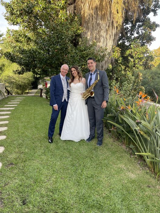 Saxofonista de casamentos eventos e festas