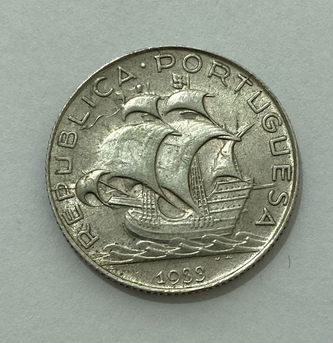 Moeda 2$50 Centavos 1933 MUITO BONITA