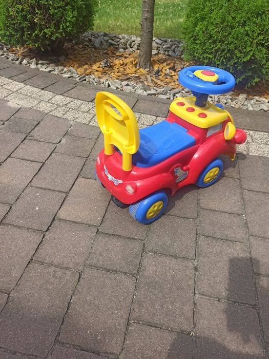 Samochodzik do odpychania