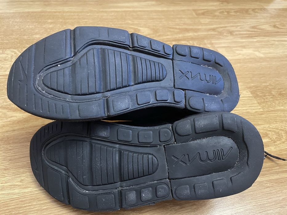 Кросівки nike air 270
