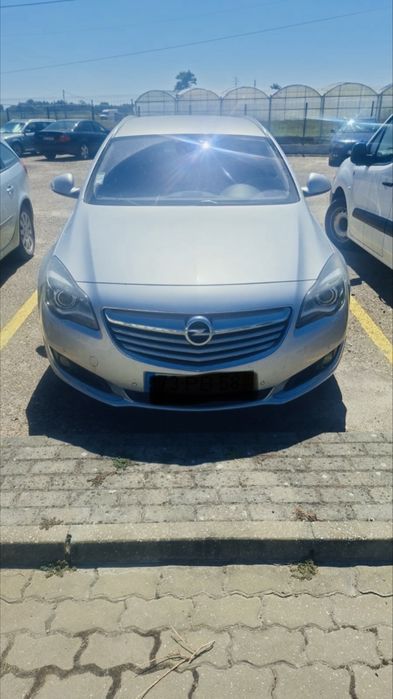 Opel insignia sports tourer — photo 3