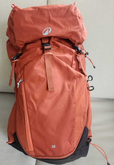 Equipamento de trilha / caminhada, ideal para Trekking, viagens, Caminho de Santiago - Mochila 38L, Bastão, poncho