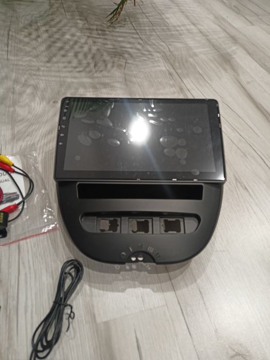 Carplay android  10.1"Toyota Aygo Peugeot 107 Citroen C1