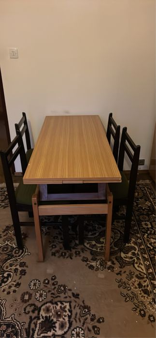 Stol rozkladany z krzeslami