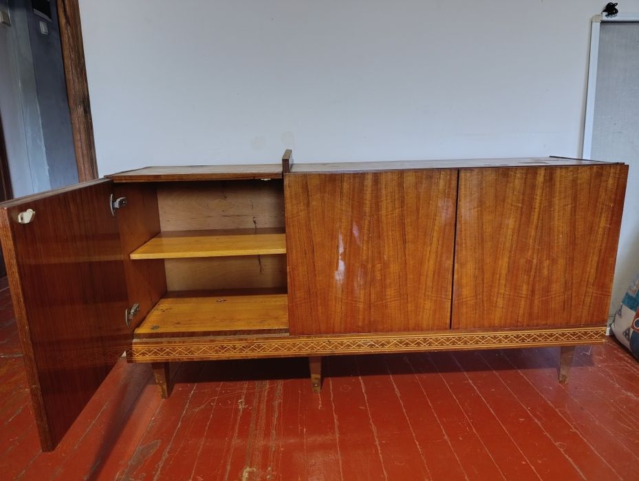 Продам тумбу комод. Тумбочка дерево