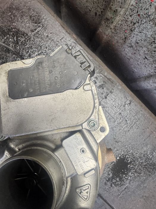 Турбіна турбина 059145715F audi a6 c6 vw touareg audi Q7 3.0D phaeton