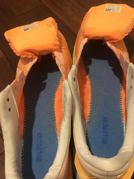 Asics NOVABLAST orange