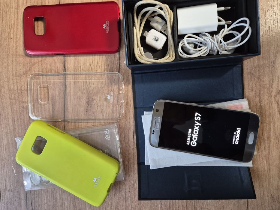 Samsung Galaxy S7 srebrny bdb