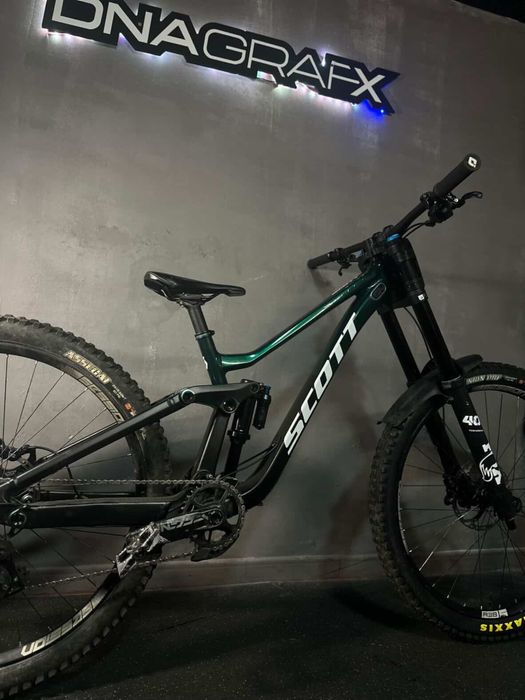 Scott Gambler 910 2024 personalizada