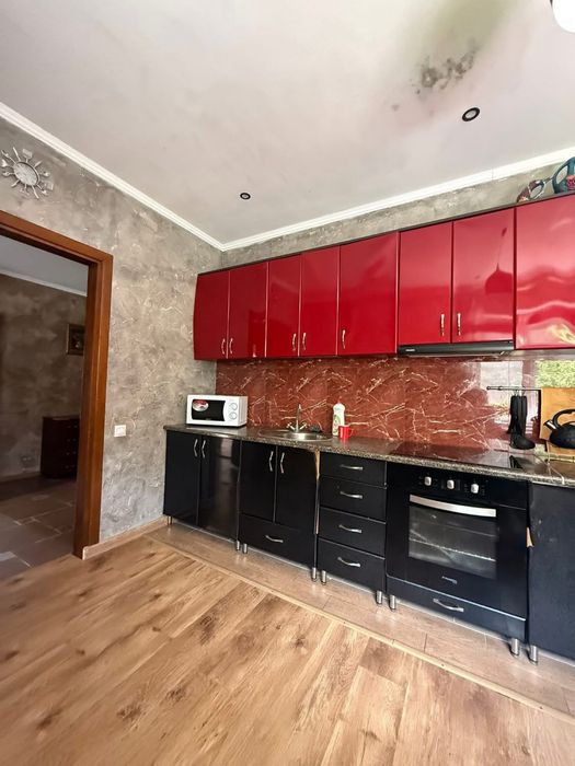 Продаж будинку Почаів