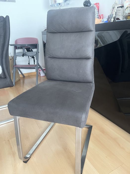 Mesa de Sala Jantar Extensível c/ Cadeiras