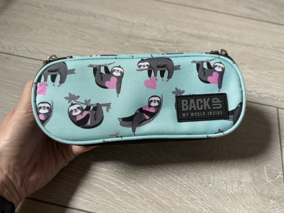 Piórnik szkolny w leniwce Back up młodzieżowy