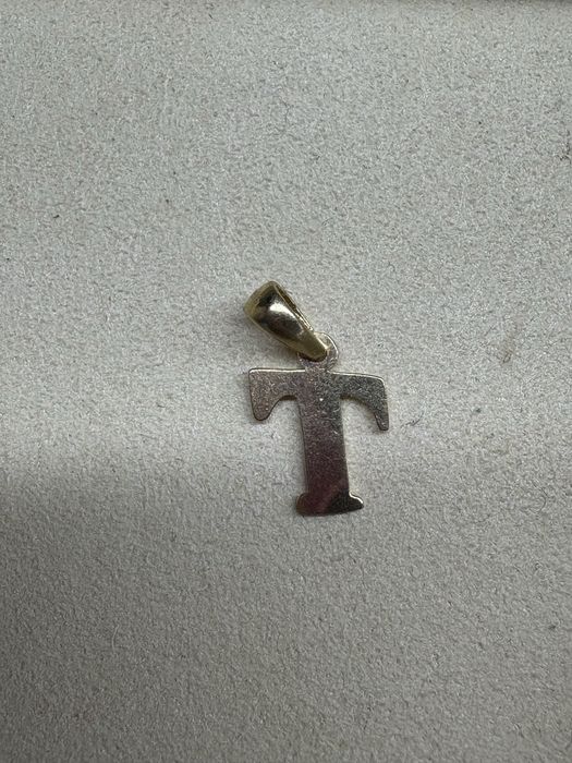 Nowa złota zawieszka