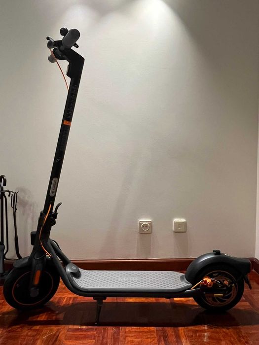 Ninebot F40 | Excelente Estado | 1008.2 km | Caixa + Fatura | 400€