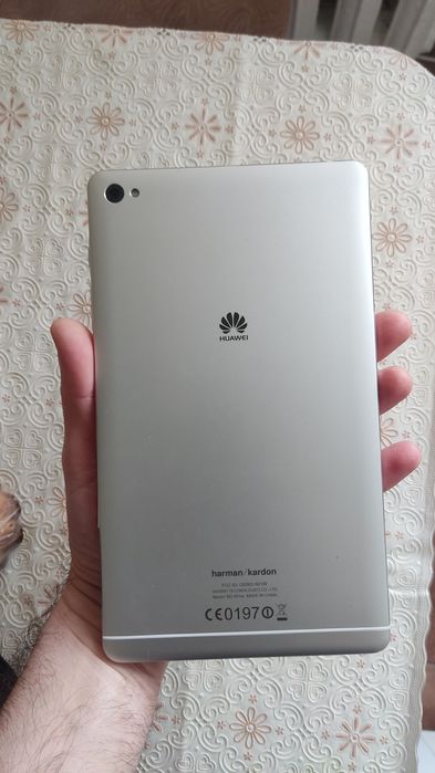 планшет Huawei m2- 801w