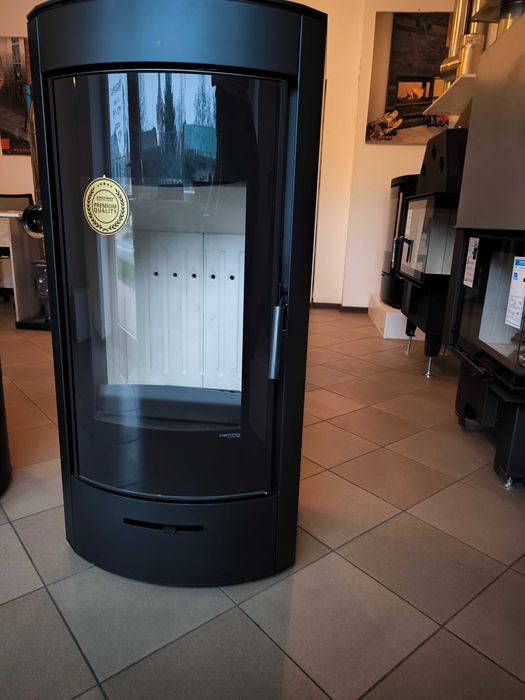 Kominek piecyk wolnostojący Orti firmy Defro