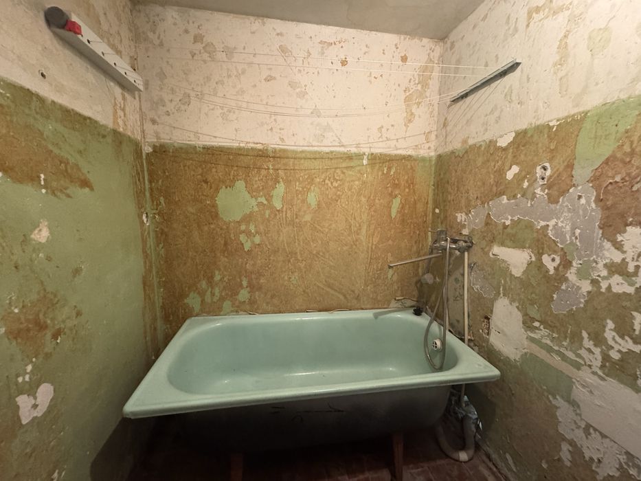 Продаю 1 комнатную квартиру на 12 продольной и1