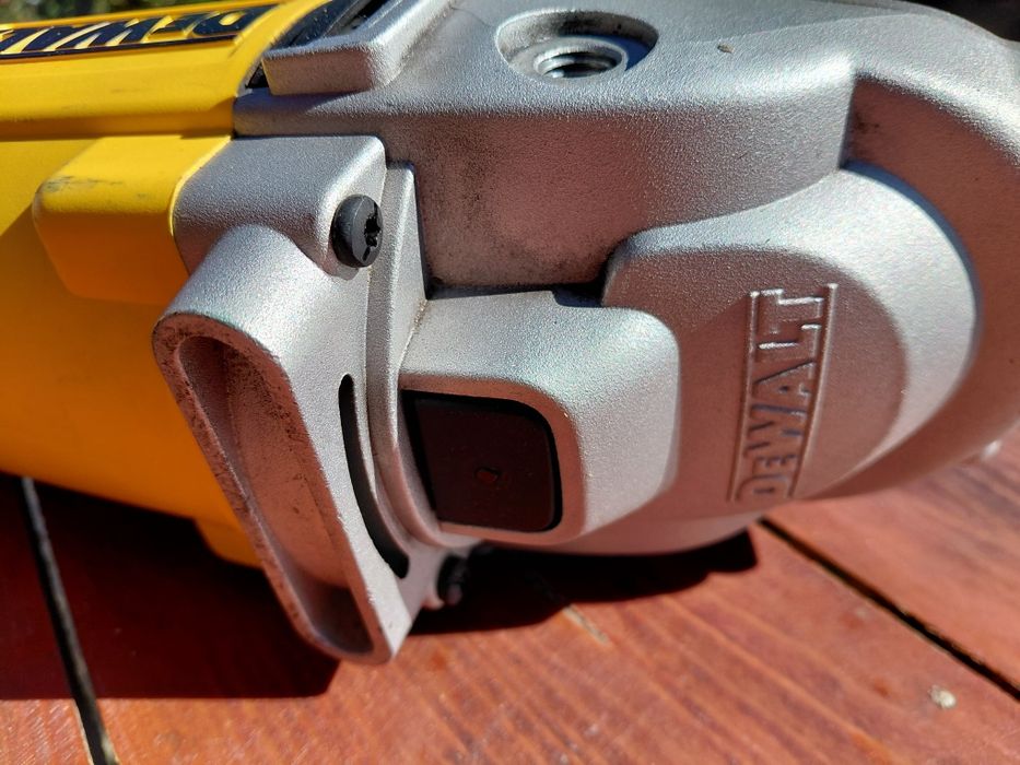 DeWalt D28490 -qs  Болгарка 230 - обмін